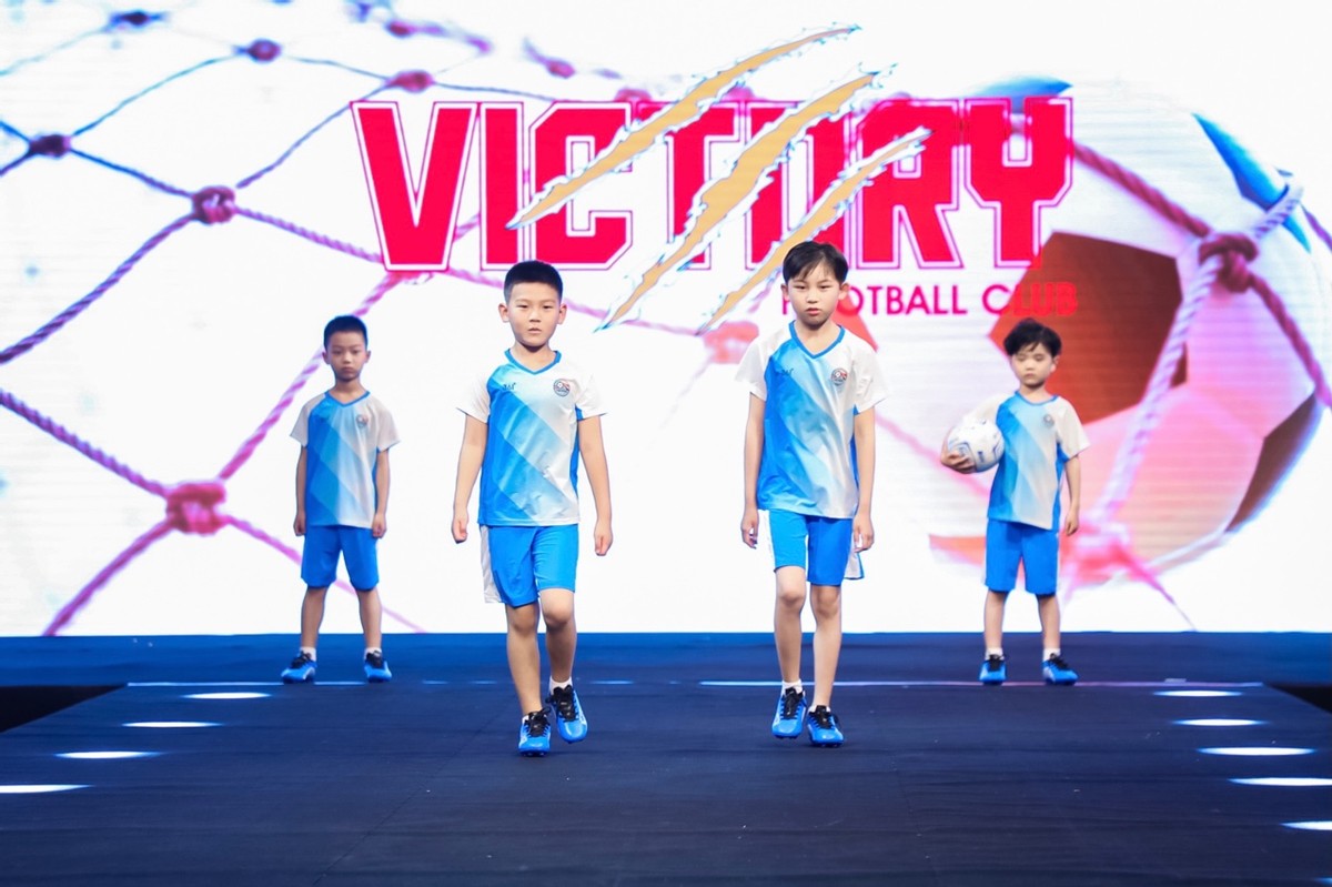 361儿童运动广告,361度儿童运动