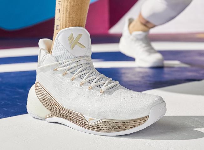 安踏篮球鞋500左右实战颜值高,颜值与实战并存的篮球鞋