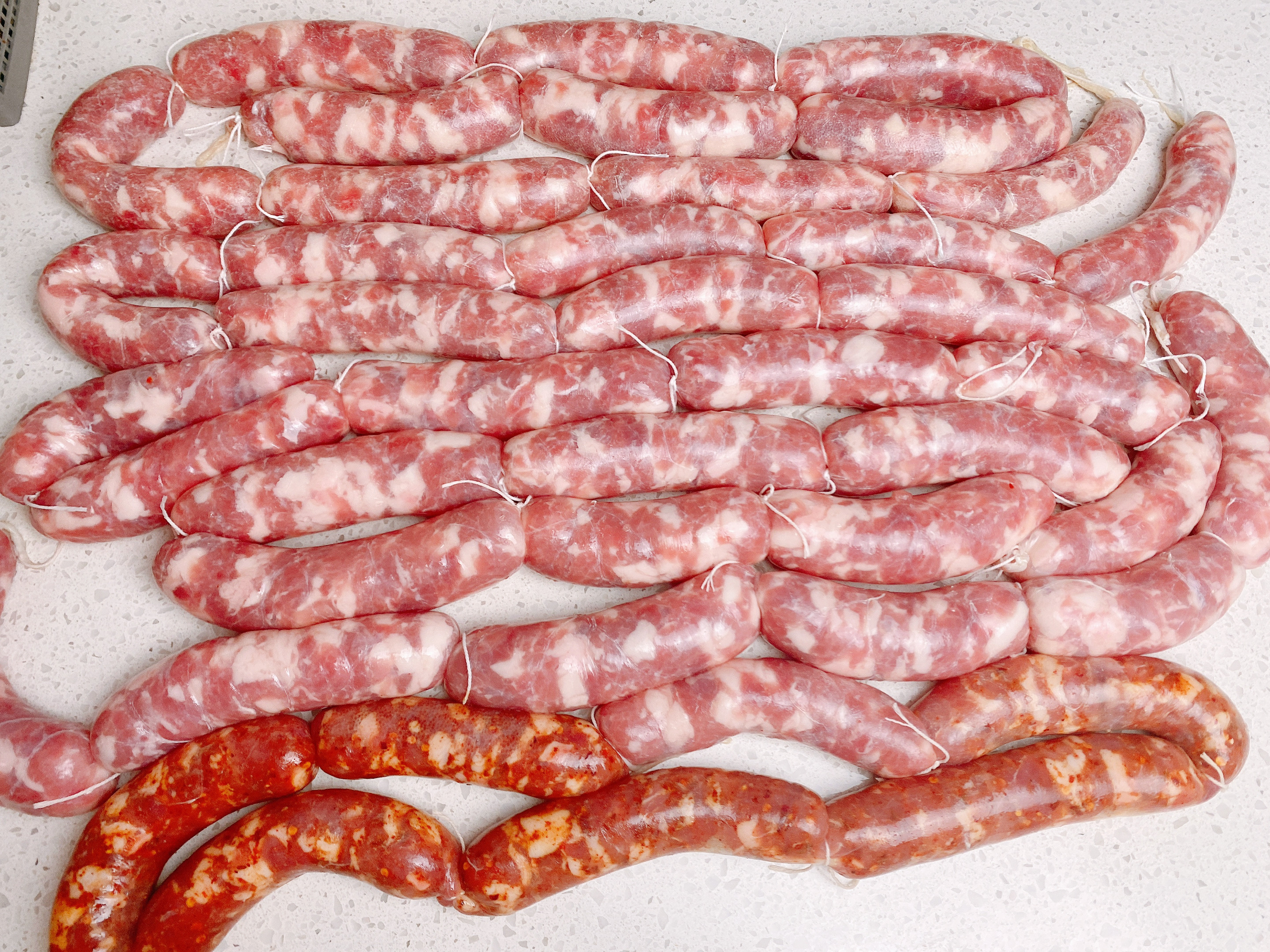 灌香肠制作方法和配方,灌香肠的做法10斤肉用多少盐