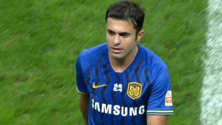 苏宁已投8.8亿!归化73球神锋仍唯唯诺诺,中超3土豪全介入