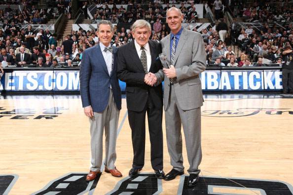 火箭选范甘迪做主教练,范甘迪执教火箭以前做什么