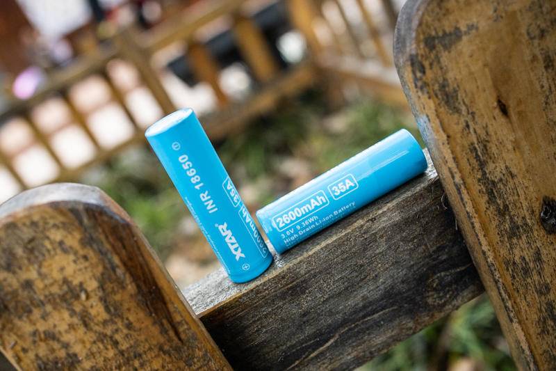 强光手电用18650电池充电器,家用充电锂电手电筒大全