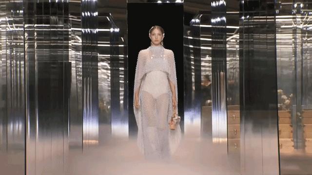 fendi2019春夏男士系列发布,fendi2019春夏系列时尚而时髦