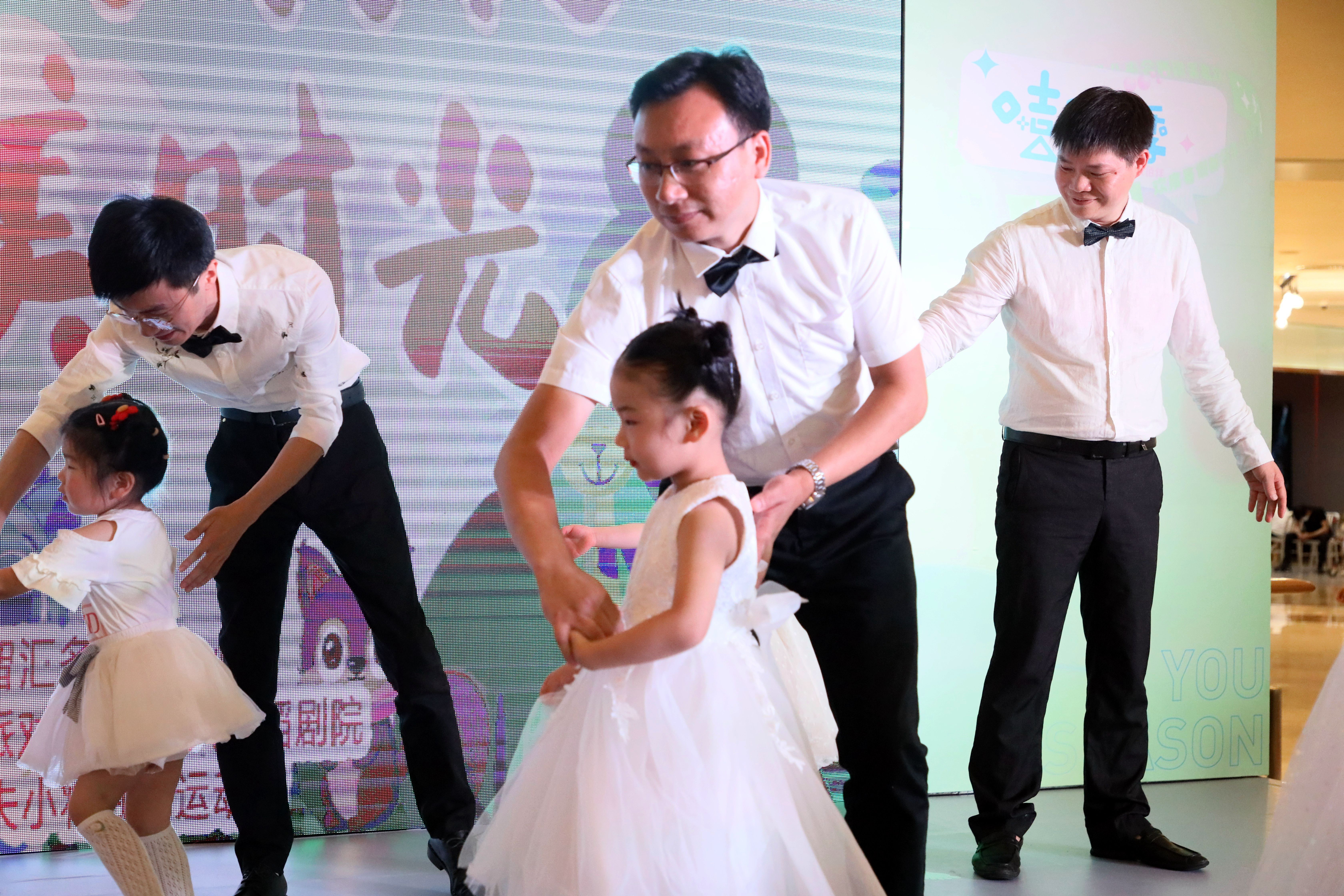 安徽芜湖:定格最美的时光!“智汇有你,多姿多彩”升学典礼举办