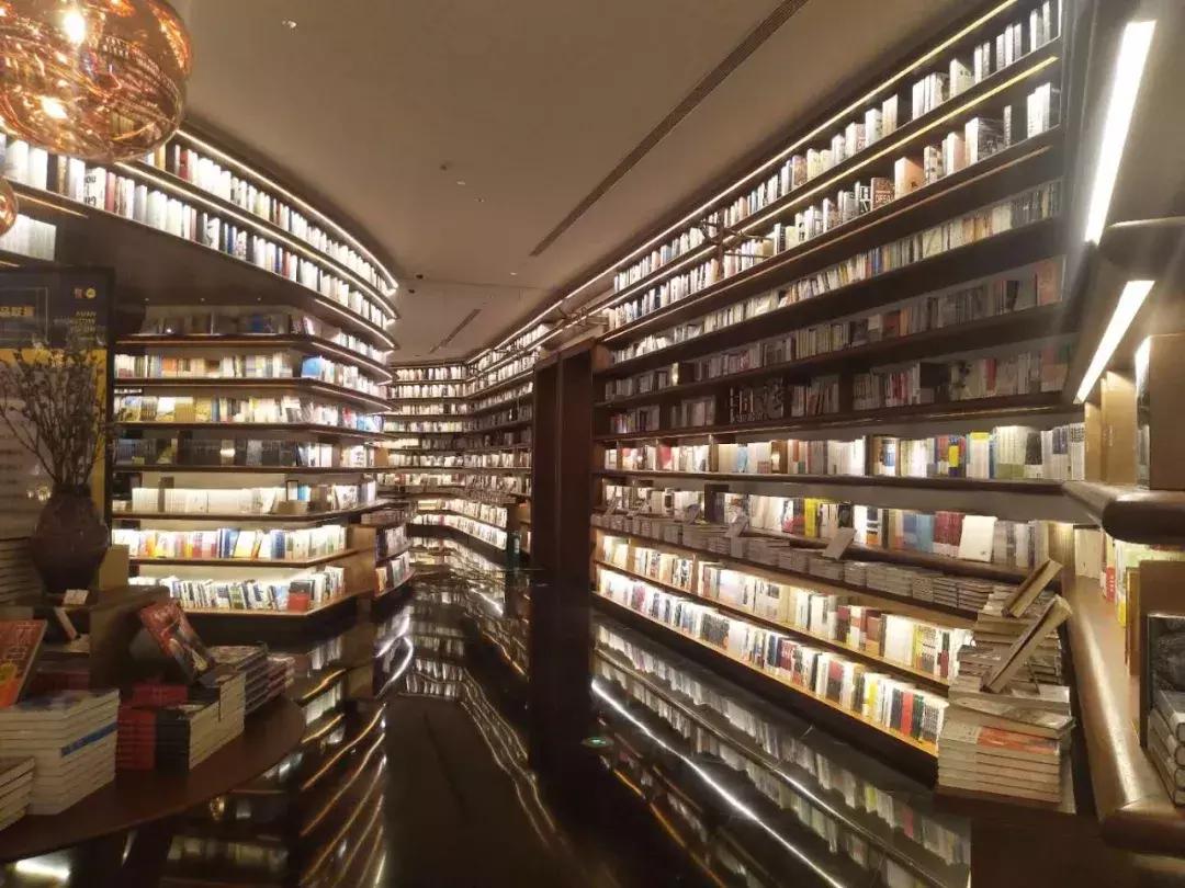 言几又书店西安迈科店,言几又迈科中心旗舰店