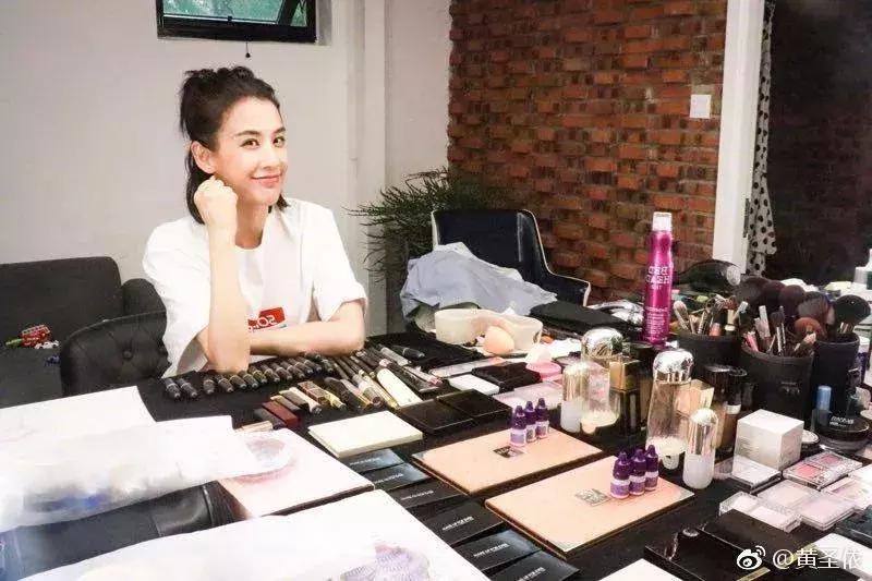 最近刷爆代购圈的DMT素颜滴!到底是什么?