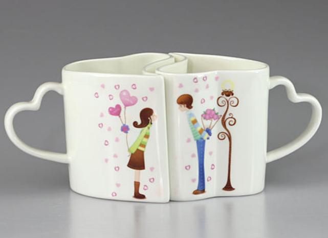 中学生书包藏东西,早恋的男生书包里会藏什么