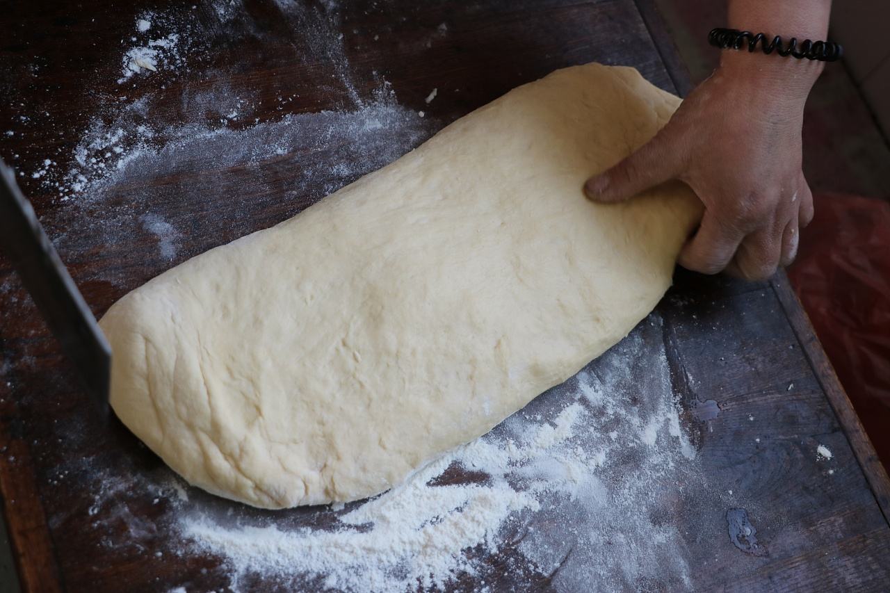 最好吃的家庭麻花做法和配方,酥脆麻花怎么做好吃呢