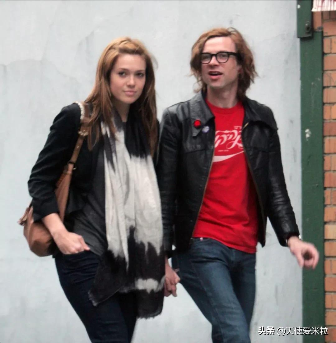 凭《我们这一天》事业翻盘，千禧女神曼迪·摩尔为何神隐多年？