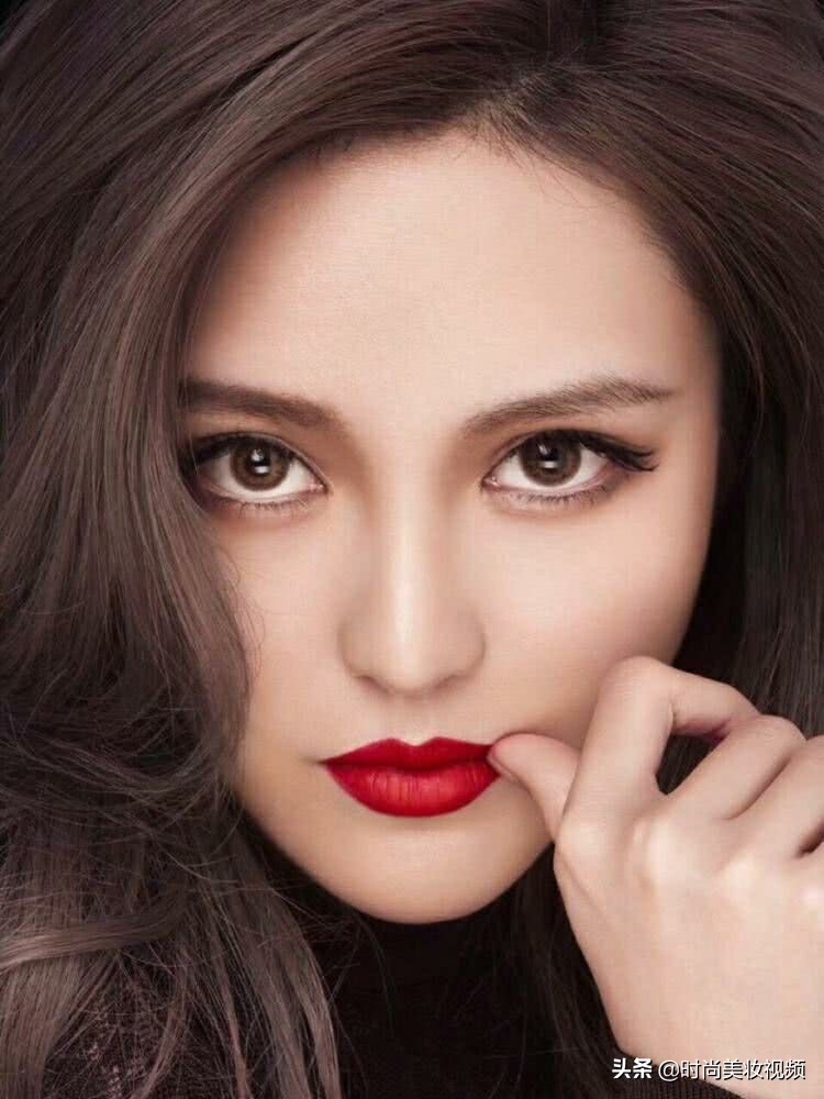 第一次化妆正确的淡妆化妆步骤,化妆大脸显小化妆步骤