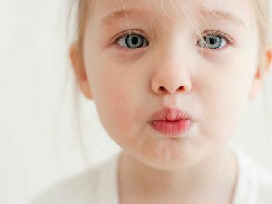 孩子聪明只是说话口齿不清,孩子口齿不清是语言发育迟缓吗