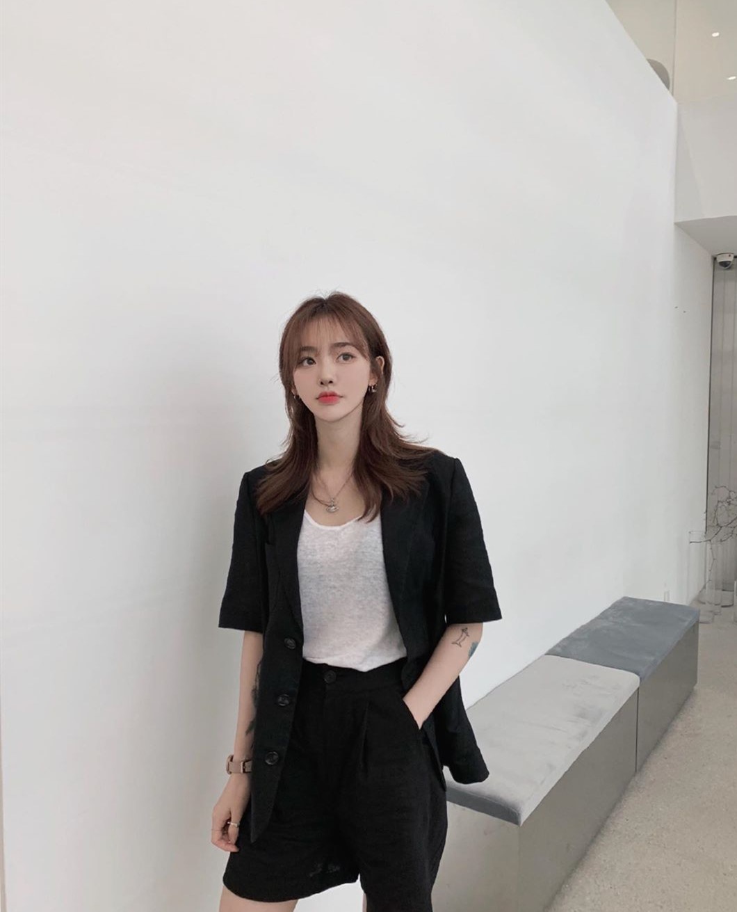 有层次披肩卷发,披肩发层次教程