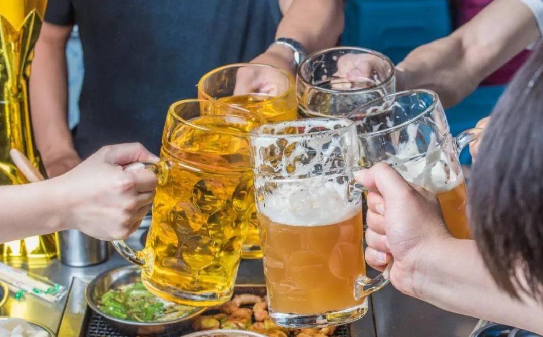 吃嘌呤高的食物会使尿酸高吗,高嘌呤食物导致尿酸高可以治愈吗