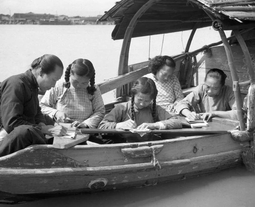 回顾70年教育发展,老照片回顾中国教育