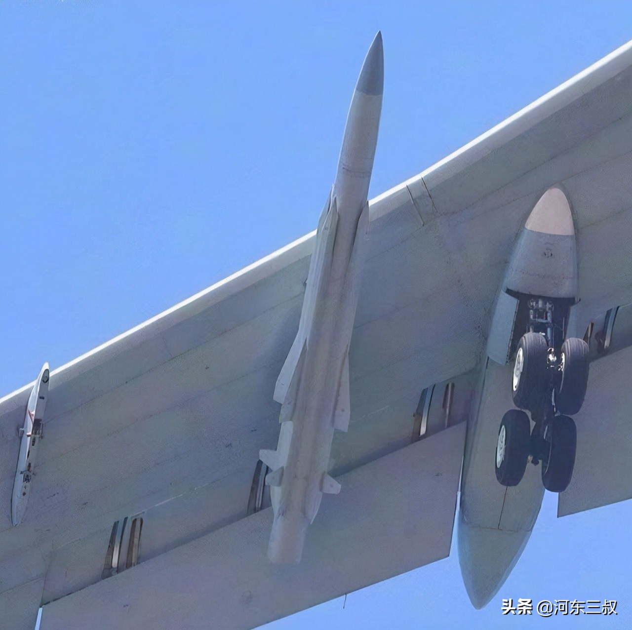 轰6n轰炸机历代改造升级机型,轰6为什么不能改成四发轰炸机