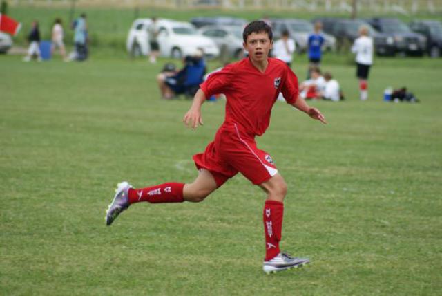 为什么这么多年轻人夏天穿长袜,夏天穿长袜好还是短袜好