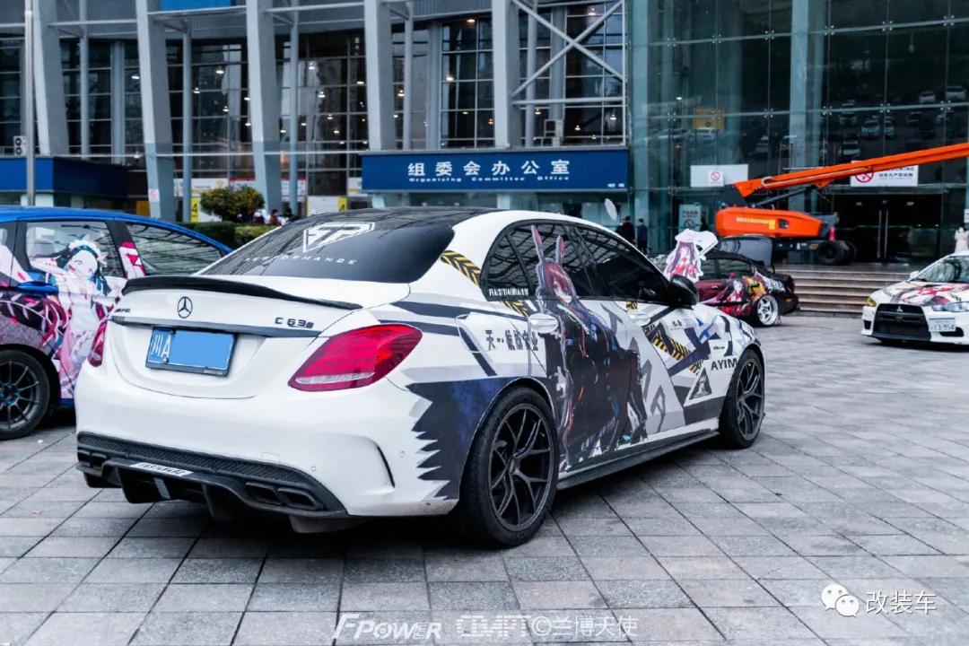 奔驰c63s四门声浪,奔驰c63暗夜特别版四门高燃视频