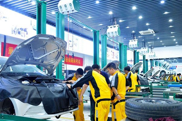 最吃香的四大金饭碗专业,专科十大热门专业工资高