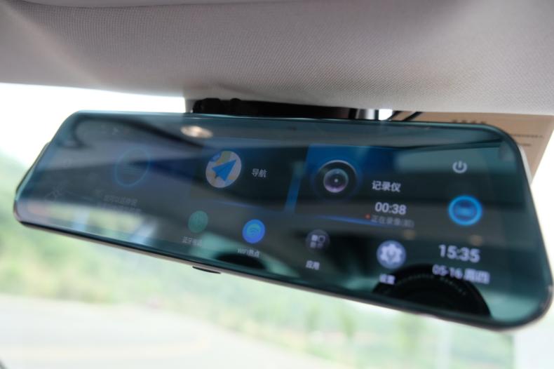 任我游智能行车记录仪红键,任我游隐藏式行车记录仪测评
