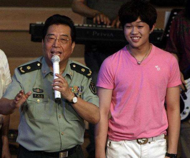 李双江之子李天一判几年,李双江之子李天一为何坐牢