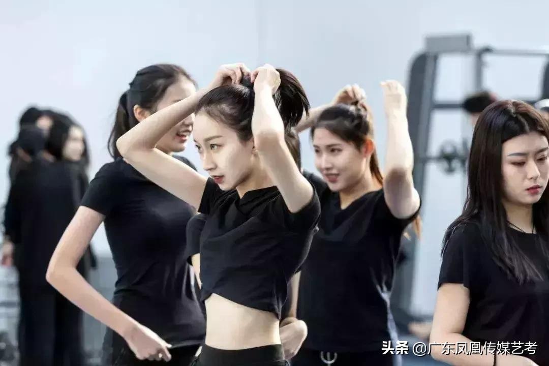 服装表演专业学什么,你了解你的专业吗