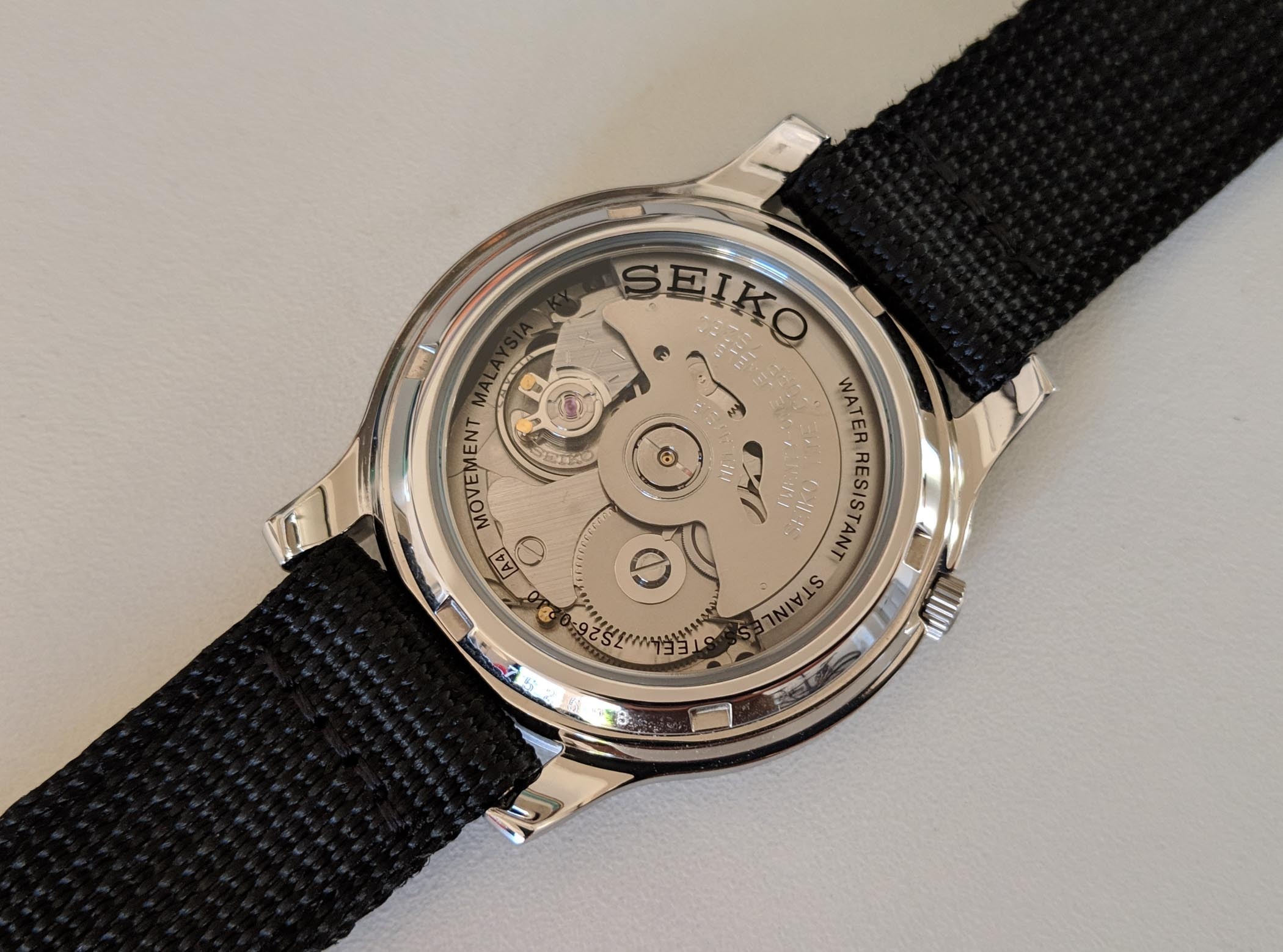 买表不买假,买表不买石英