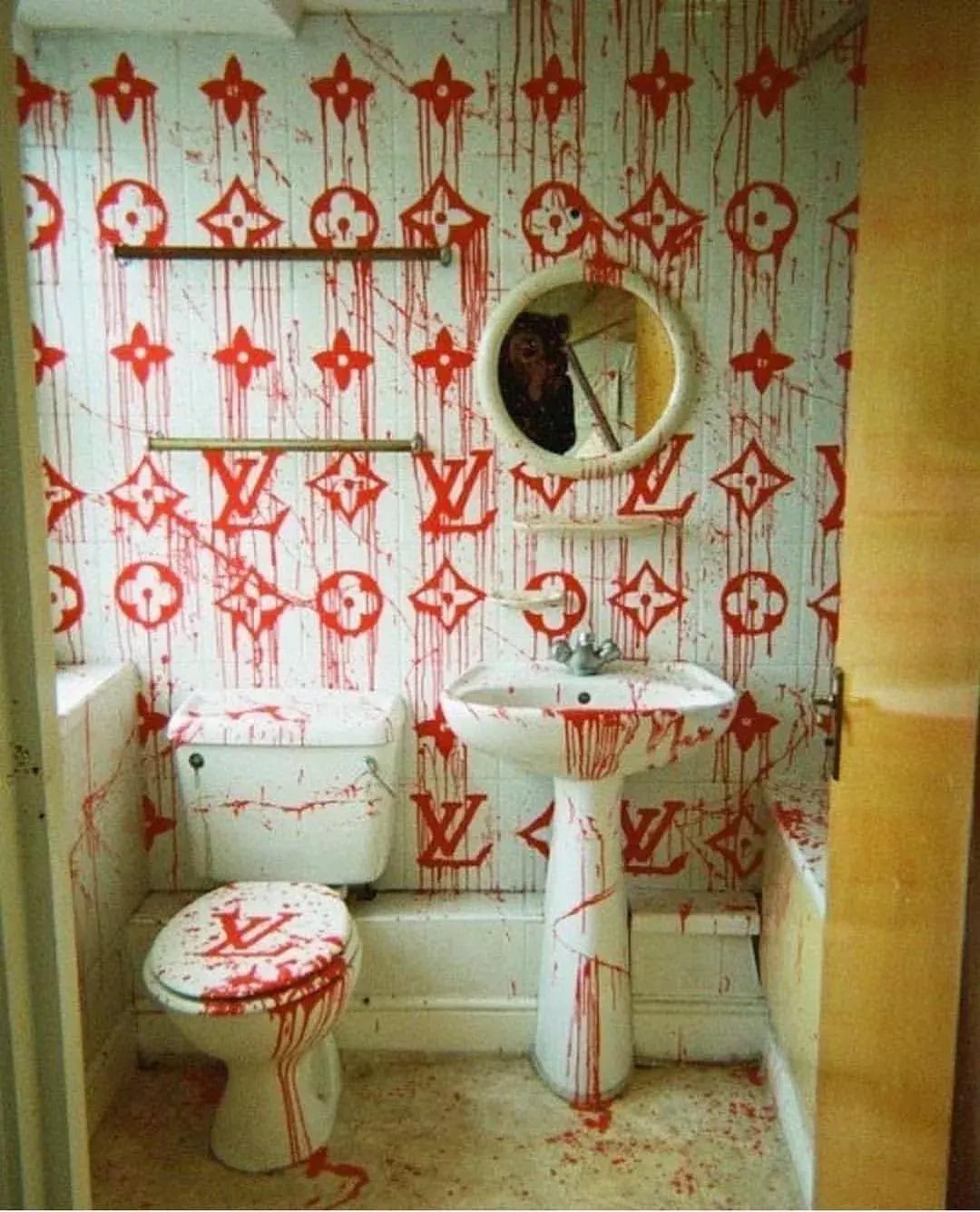 1万块的CHANEL篮球，2万块的LV排球，原来买包才是最便宜的开销