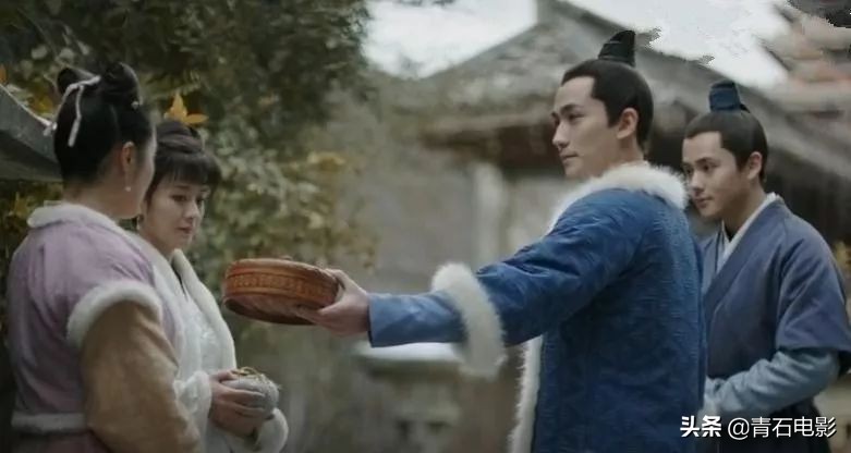 男二果然都是用来助攻的，而初恋是用来回忆的！