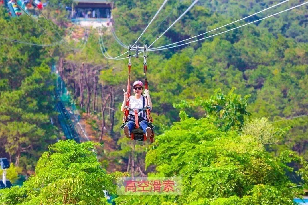 水上乐园超级大喇叭体验,挑战十大世界上最大的水上乐园