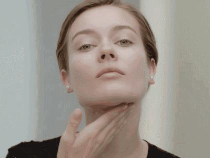 正确的护肤步骤护肤品使用顺序表,日常护肤步骤及护肤品的使用顺序