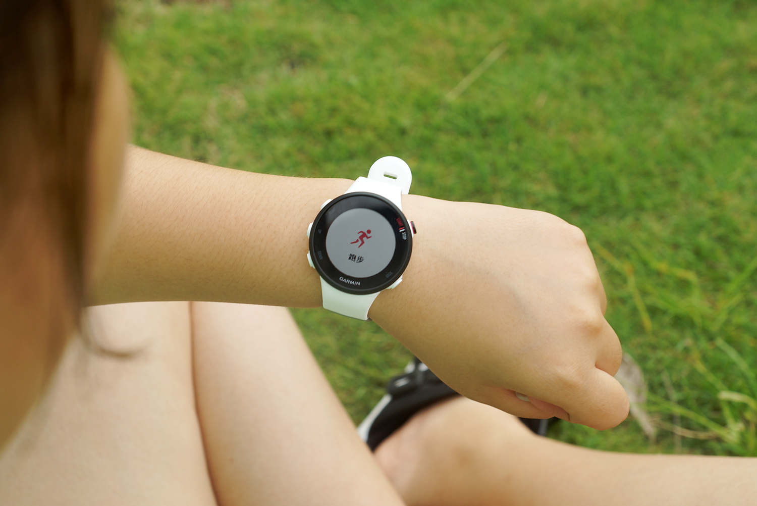 佳明forerunner245m评测,佳明245和745对比评测