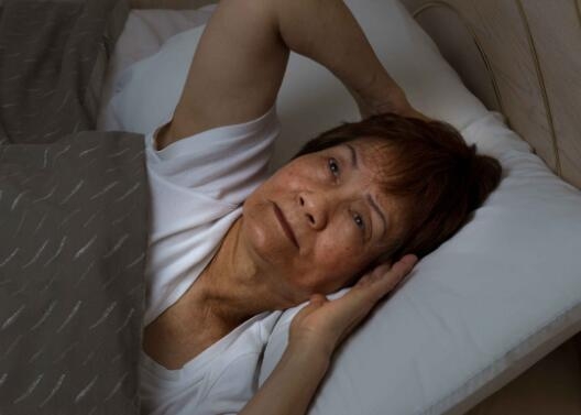 面部浮肿一般是肾出了问题,面部浮肿跟心脏什么关系