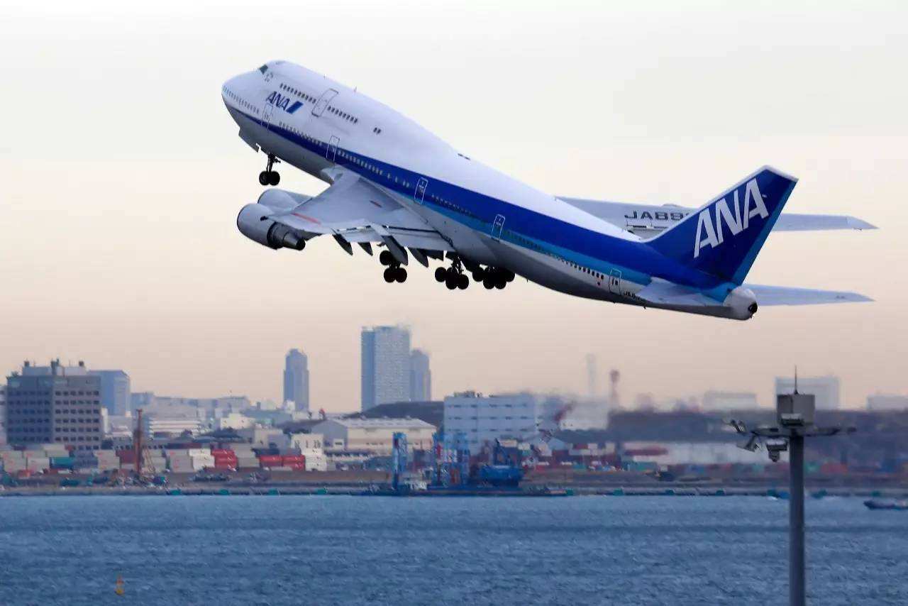 民航客机劫机事件 (2018国航劫机事件)