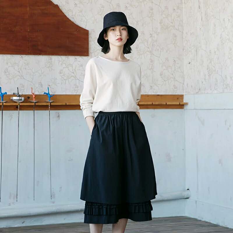 连衣裙秋冬高级感搭配皮衣,搭配皮衣的秋冬时尚半身裙