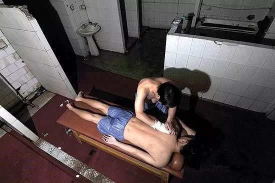 泡澡堂用浴缸,泡澡堂卫生吗