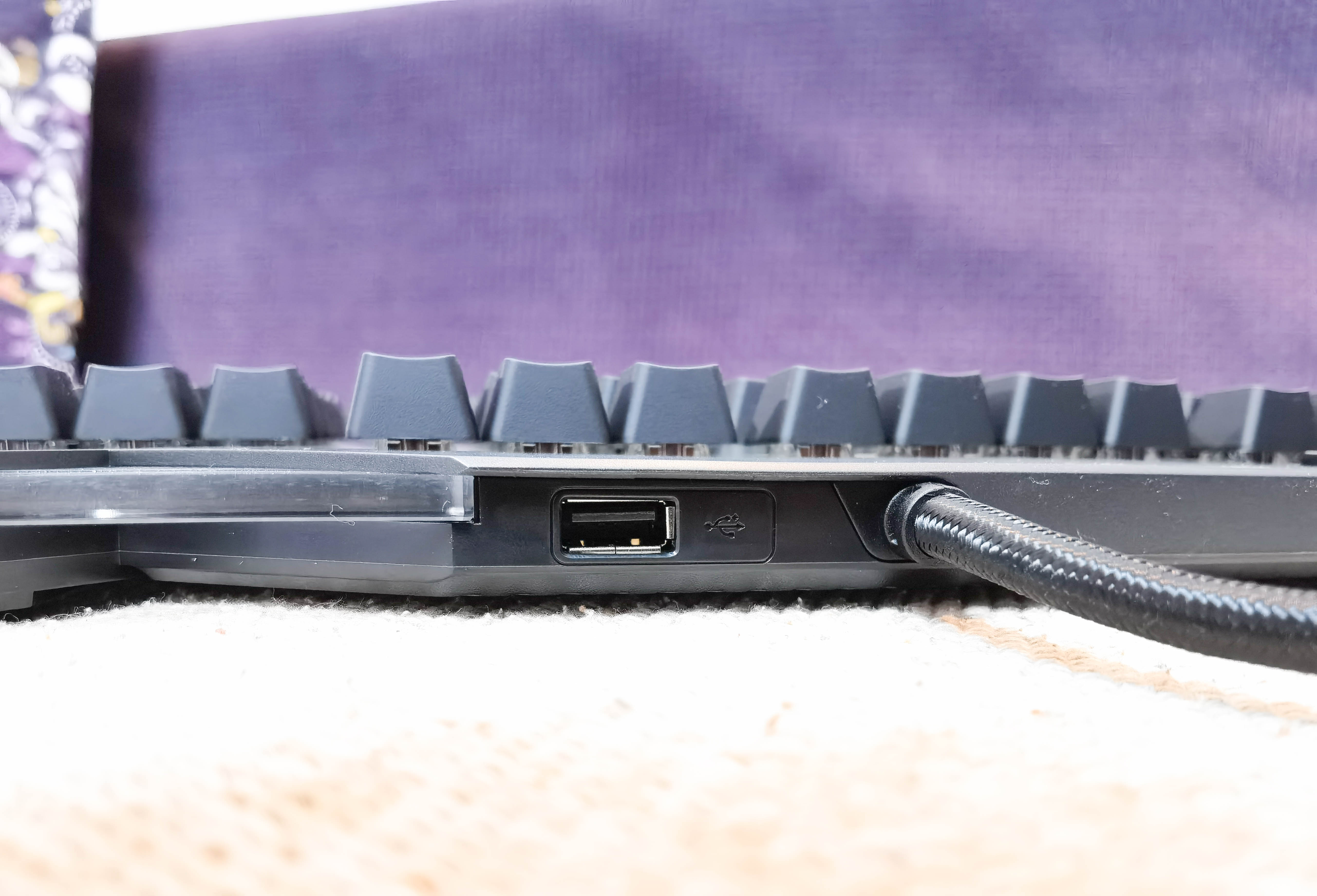 为信仰充值，华硕ROGSTRIXFLARE机械键盘使用体验