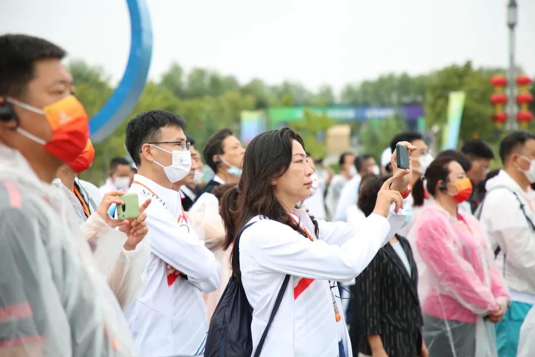 来咧！十四运的他们今天都来高新咧！