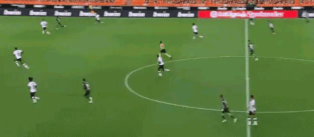 武磊今日表现,武磊今夜惊艳全场视频