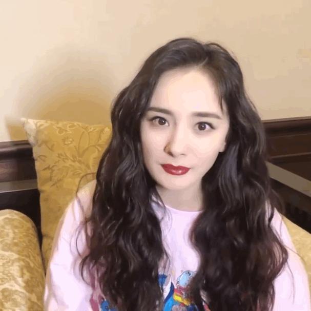 杨幂又甜又酷,杨幂又萌又甜