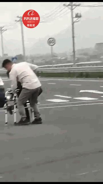 顺丰小哥救人被重奖,海尔小哥获赠一套房:伟大复兴从好人好报开始