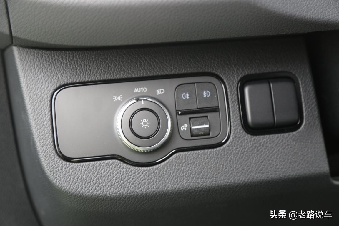 奔驰凌特新车多少钱,福建奔驰凌特最新版车型