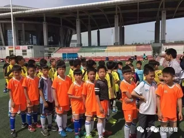 2020-2021足坛大事回顾,预测足坛未来十年的事件