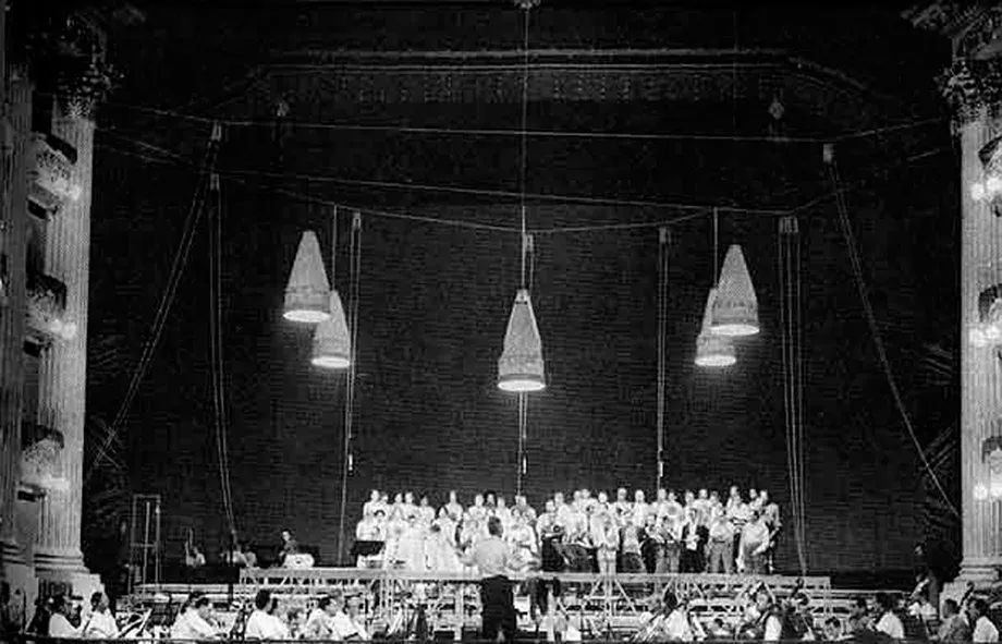 璧皵澧ㄦ柉mercury姘存槦,1950骞存按鏄焟ercury