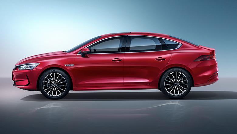 新能源网约车秦plus讲解,跑网约车比亚迪秦ev和秦plusev