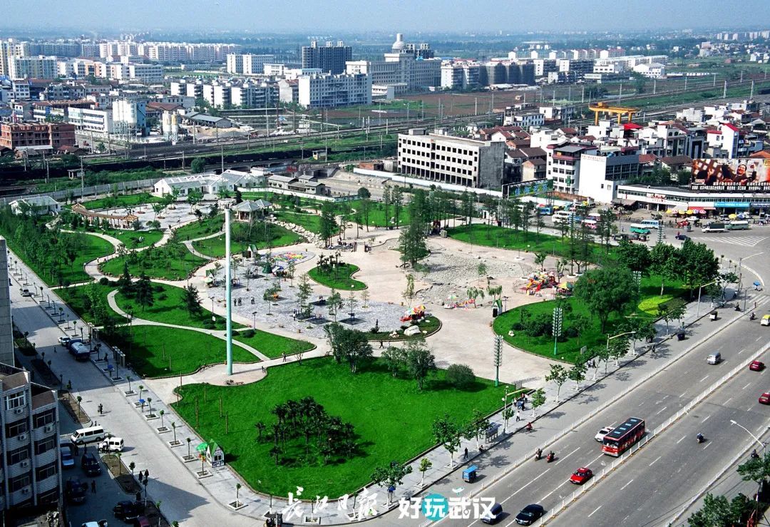 武汉70周年的变化发展,湖北武汉70年荆楚巨变