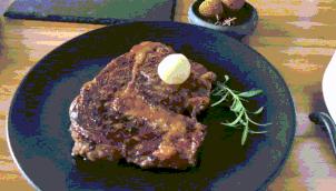 煎牛排用什么油可以代替黄油,煎牛排用什么油不会溅