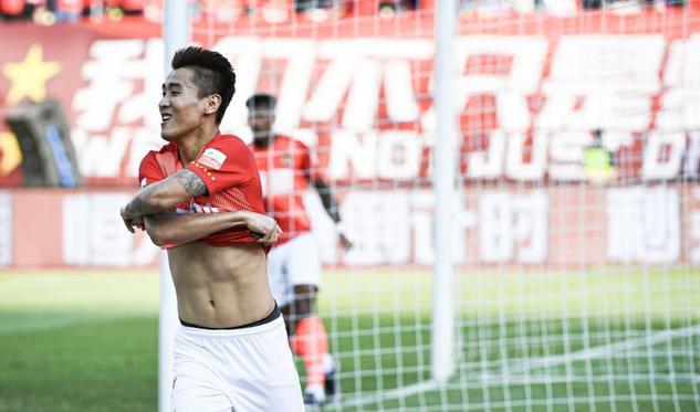 国足最佳左后卫,国足目前最佳右后卫