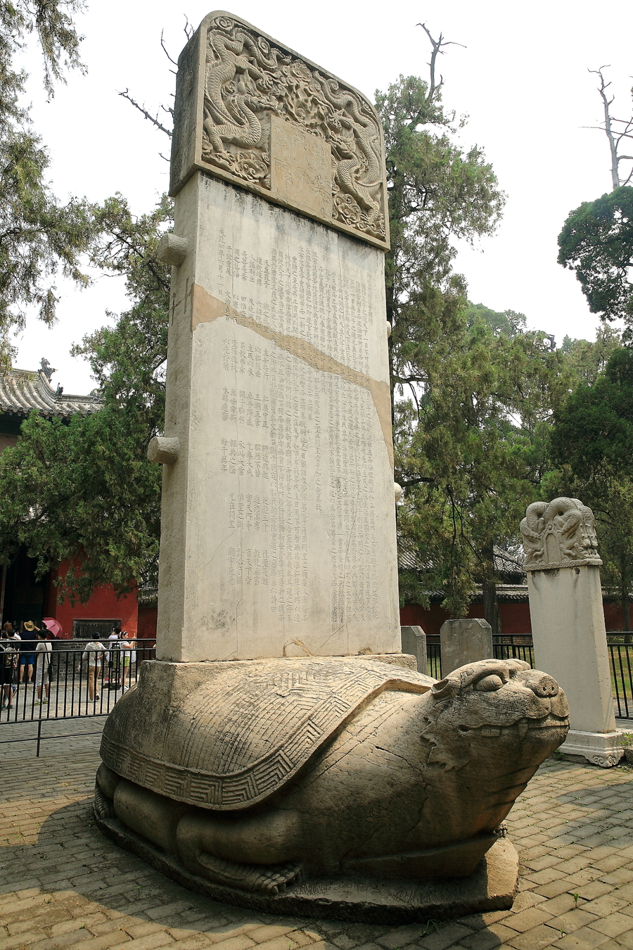 77代孔子后代为什么迁出孔府,孔子74代传人带你走进孔府