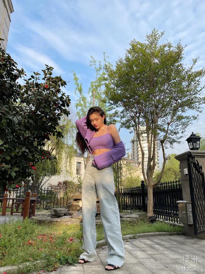 今夏最值得入手的4双网红凉鞋,圆头高跟凉鞋今夏最洋气