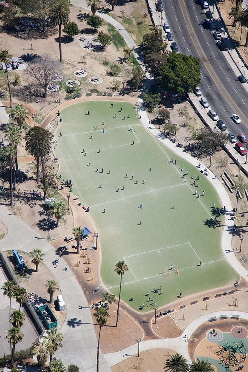 足球场草皮结构图解,足球场草坪渐变